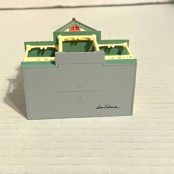 Hallmark 1996 Ornament Victorian Painted Lady #13 Nostalgic Houses And Shops - Picture 9 of 9
